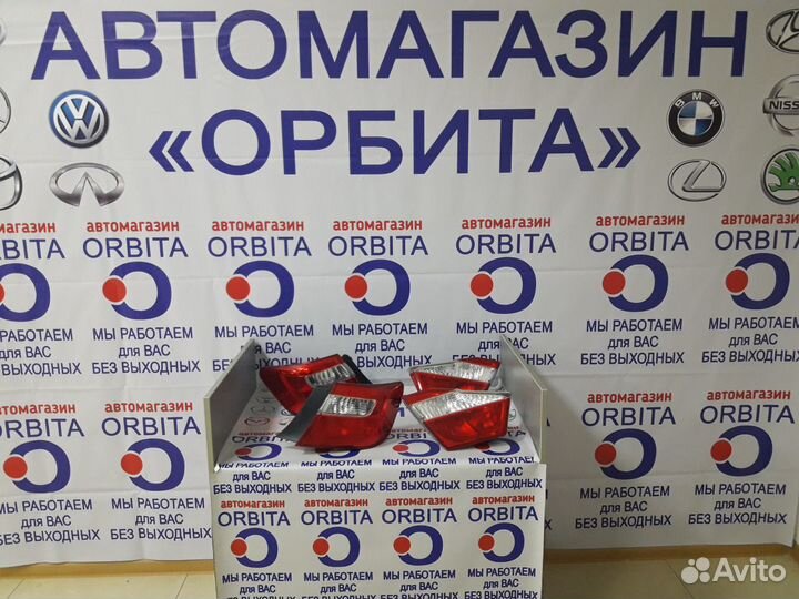 Задние фонари оригинал комплект Тойота Камри 50