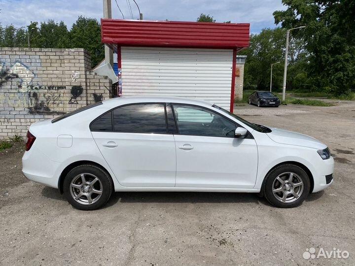 Skoda Rapid 1.6 AT, 2017, 117 010 км