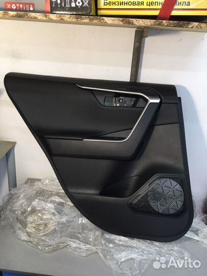 Дверная карта задняя левая тойота рав 4