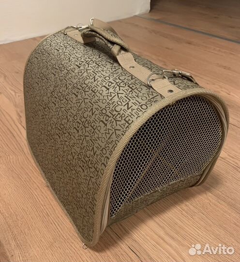 Переноска для кошек и собак