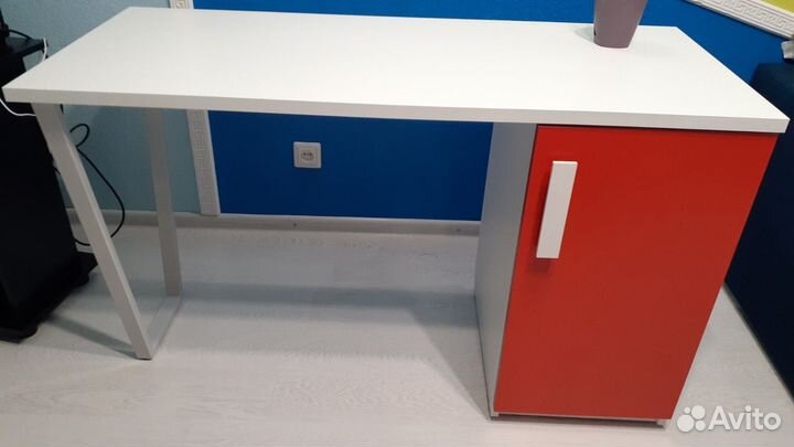 Письменный стол