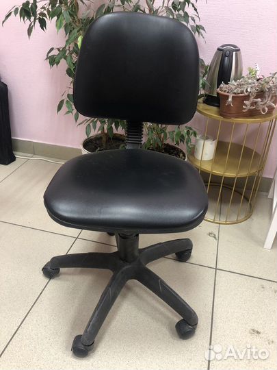 Компьютерное кресло