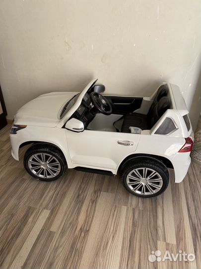 Электромобиль