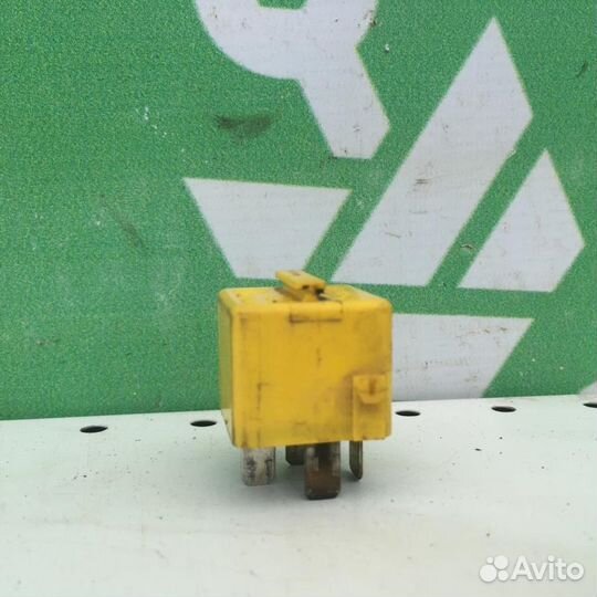 Реле топливного насоса бмв Е32