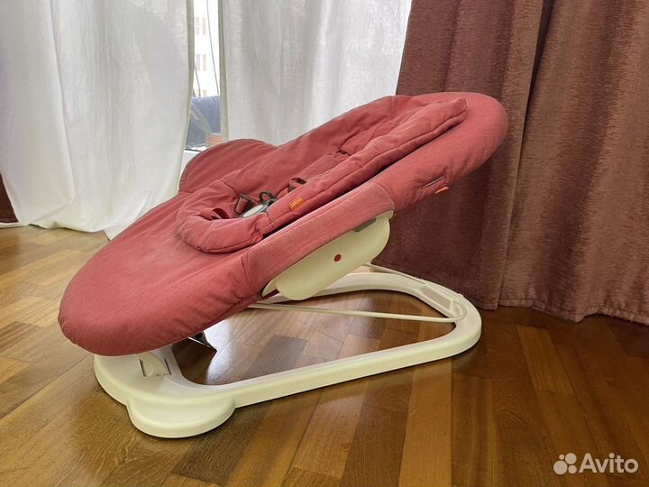 Шезлонг для новорожденных stokke