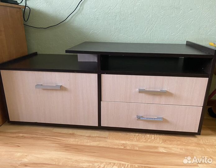 Тумба под телевизор