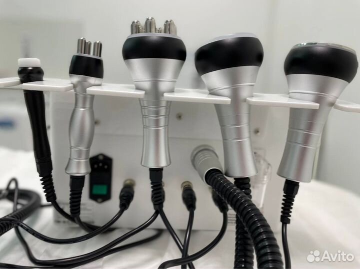 Косметологический многофункциональный аппарат