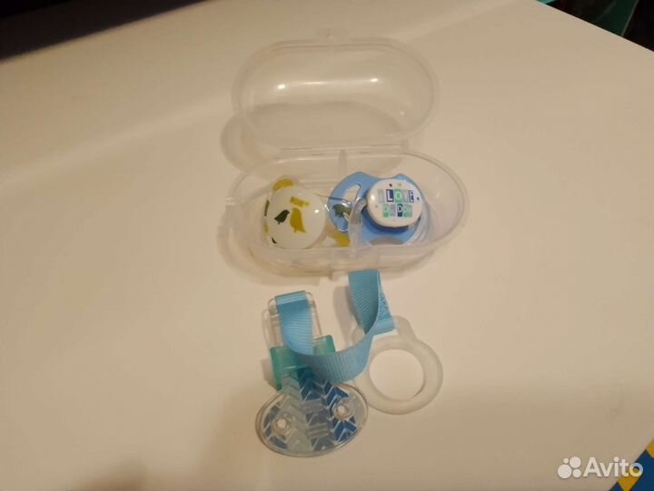 Соски-пустышки nuk + клипса-держатель