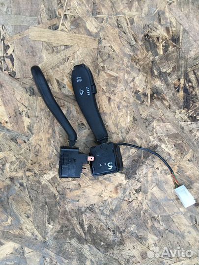 Подрулевые переключатели на Лада Приора