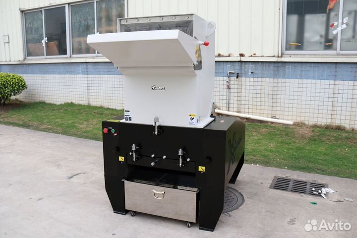 Дробилка для пластика (пластмасс) 11 кВт