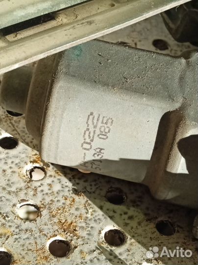 Стеклоподъемник задний правый Mitsubishi Outlander