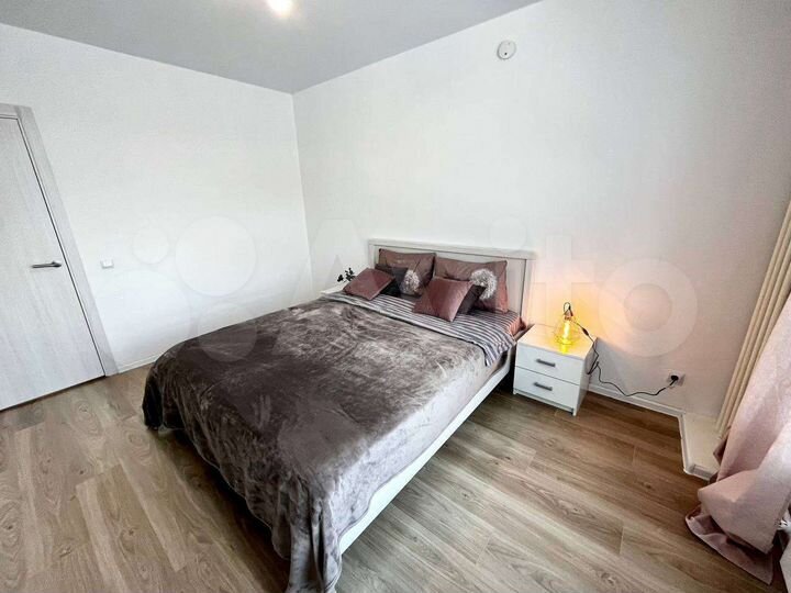 2-к. квартира, 55 м², 9/33 эт.