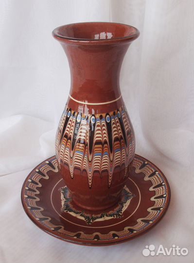 Керамическая ваза на подставке, Болгария