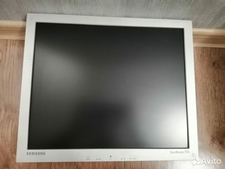 Монитор Samsung 17
