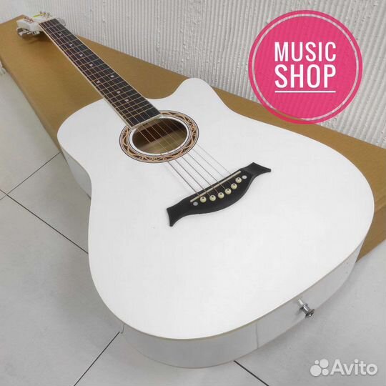 Гитара белая новая акустическая
