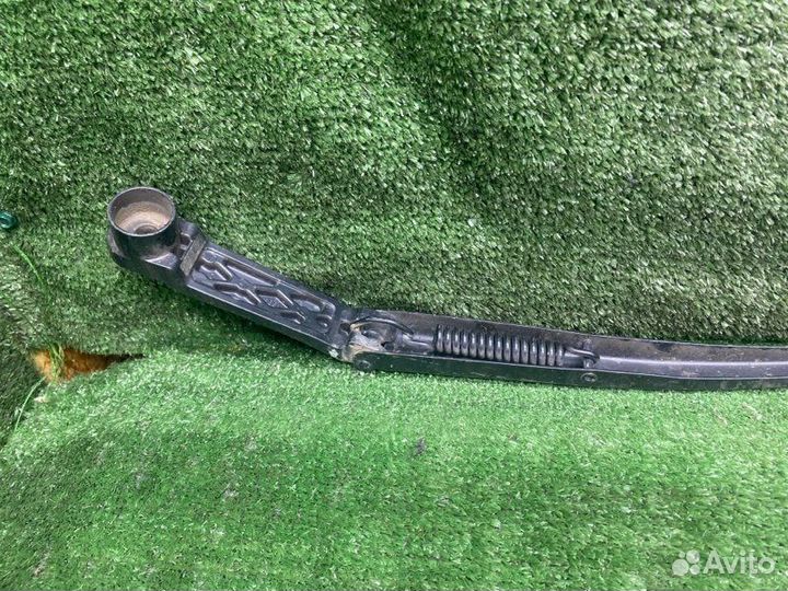 Поводок дворника левый Mazda Сх7