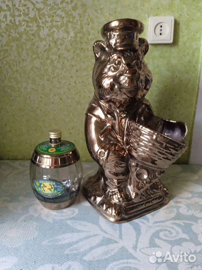 Сувенирная емкость под напитки