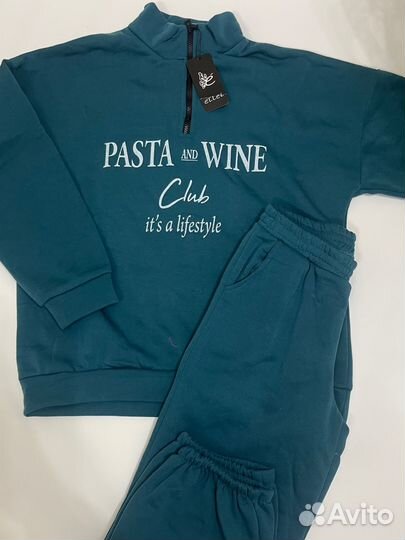Спортивный костюм женский s и m