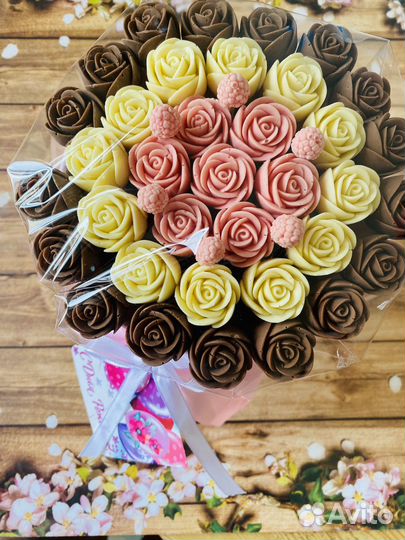 Букеты из шоколадных цветов