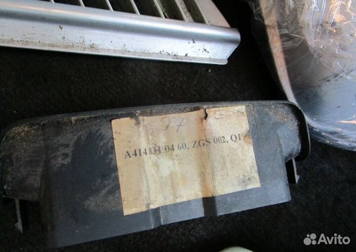 Стекло двери передней левой Mercedes-Benz Vaneo