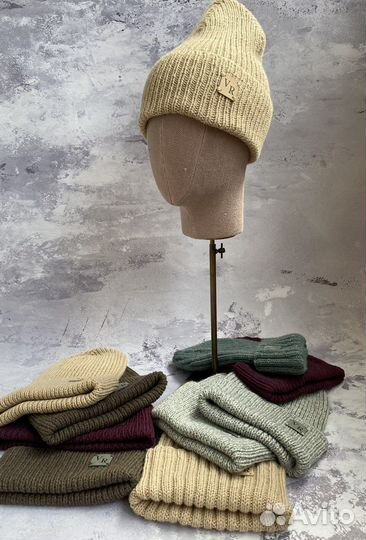Шапка вязаная ручная работа