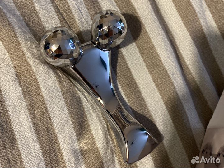 Массажер для лица новый