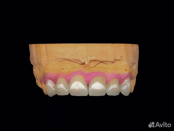 Зубной техник