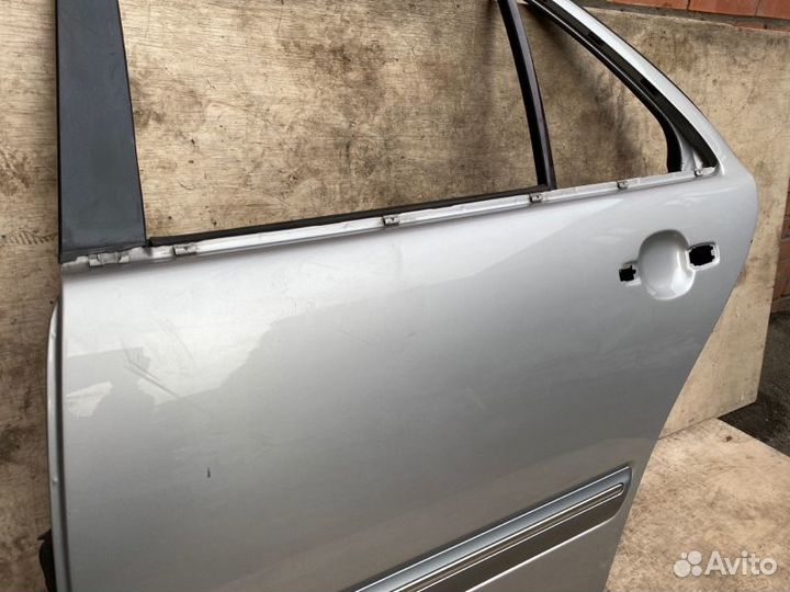Дверь задняя левая Mercedes-Benz E-Class W210