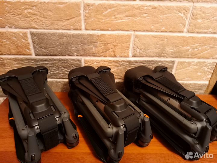 Квадрокоптер DJI Mavic 3 (only drone) новый