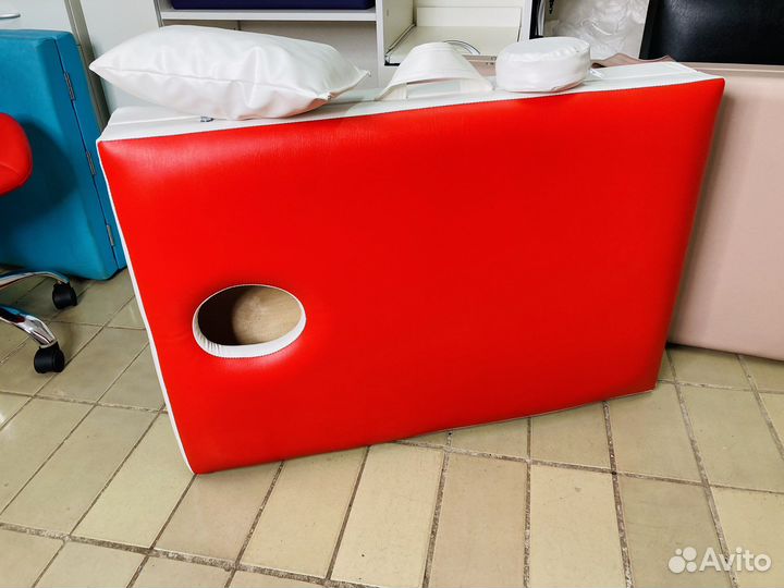 Массажный стол