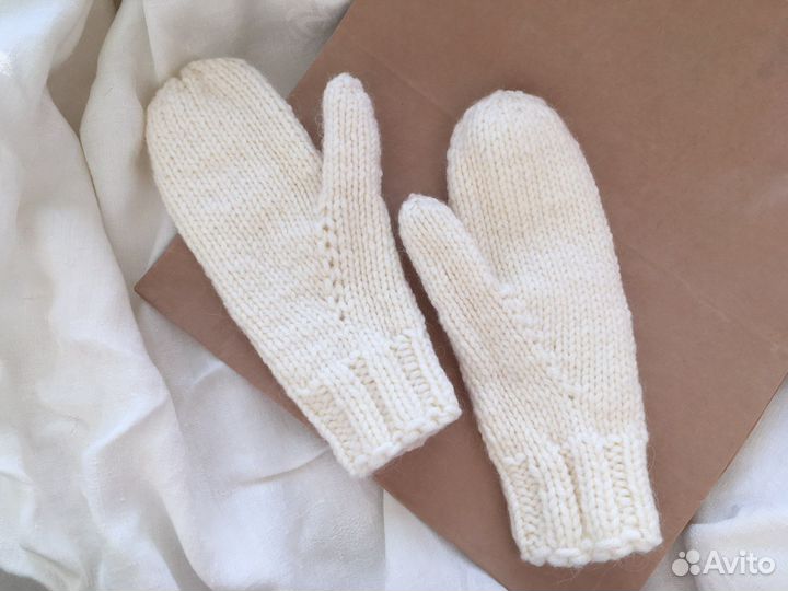 Варежки вязаные ручной работы