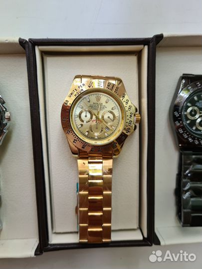 Часы на батарейках новые