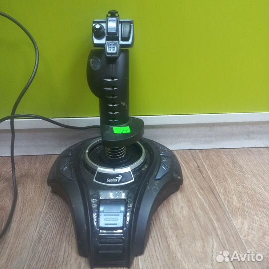 Джойстик Genius (T146)