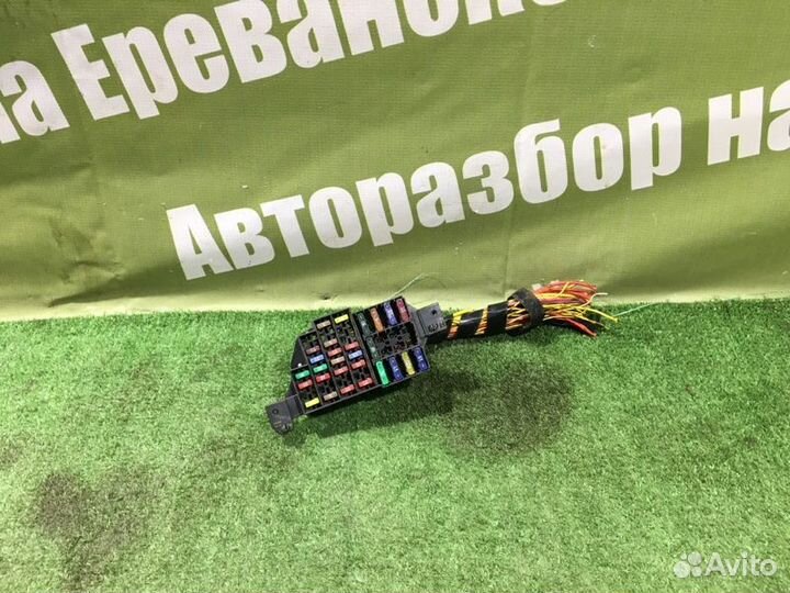 Блок предохранителей Renault Logan LS12 K7MF710