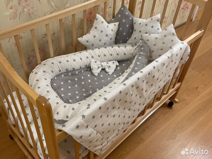 Кровать и матрас для новорожденного