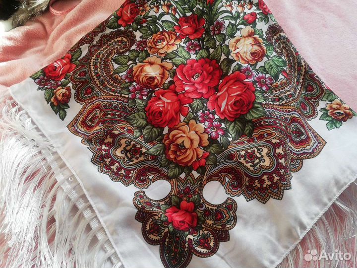 Платок красивый