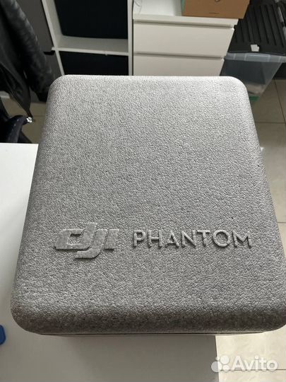 Квадрокоптер dji phantom 4