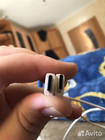 Провод для зарядки телефона