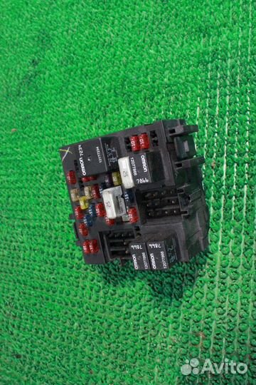 Блок предохранителей Cadillac Escalade 2 GMT800