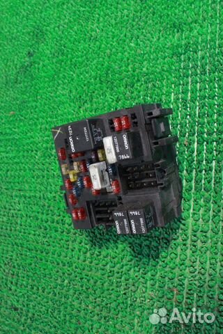 Блок предохранителей Cadillac Escalade 2 GMT800