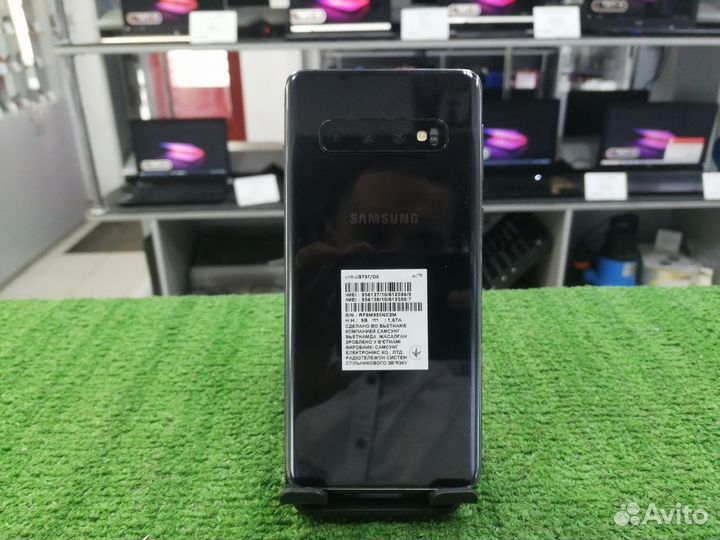 Samsung Galaxy S10, 8/128 ГБ