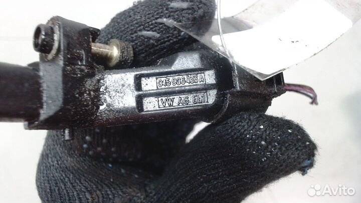 Датчик положения коленвала Volkswagen Touran, 2005