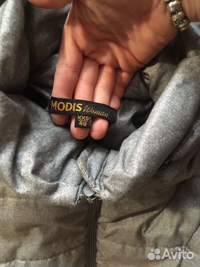 Самое время4 куртки на эту погоду 40-42 размера