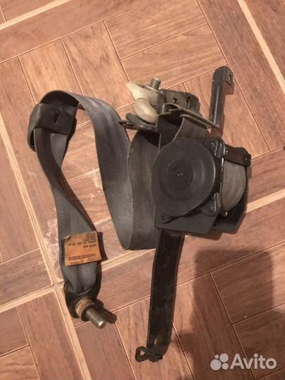 Ремень безопасности Mitsubishi Galant 7