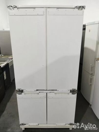 Встраиваемый холодильник Zanussi