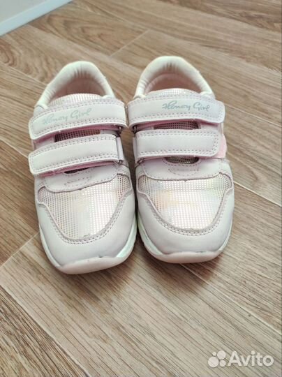 Кроссовки для девочки