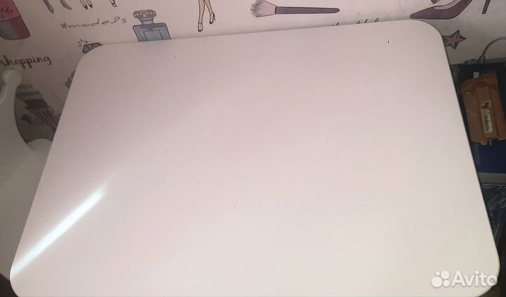 Детский столик и два стула