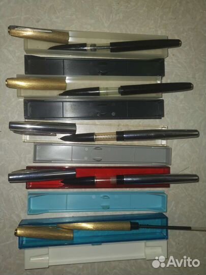 Ручки перьевые и шариковая СССР