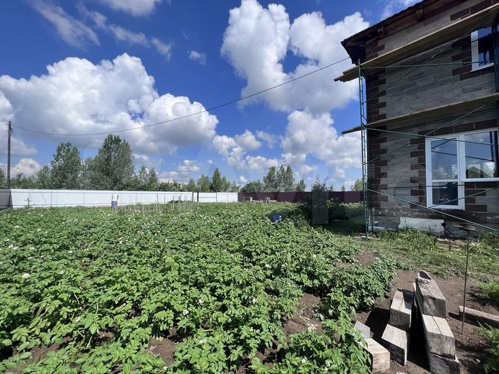 Дом 140 м² на участке 10 сот.