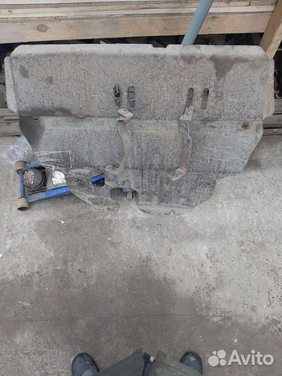 Зашита двигателя на поло седан